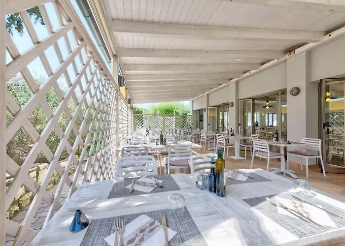 Le Esperidi Camping Ecoresort